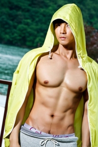 art-straight-asian-escort-masseur-bangkok-07